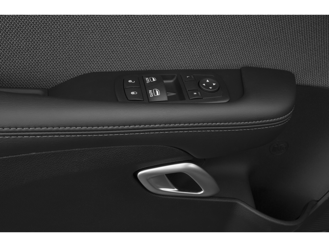 2015 Dodge Challenger R/T Shaker