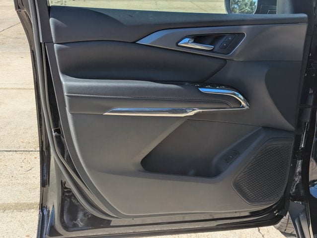 2025 Chevrolet Traverse FWD LT