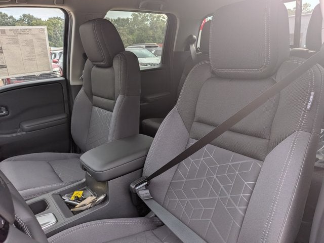 2027 Nissan Frontier SV