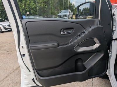 2027 Nissan Frontier SV