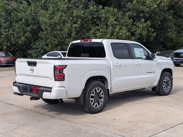 2027 Nissan Frontier SV