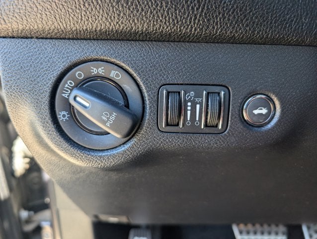 2015 Dodge Challenger R/T Shaker