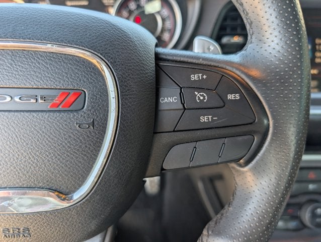 2015 Dodge Challenger R/T Shaker