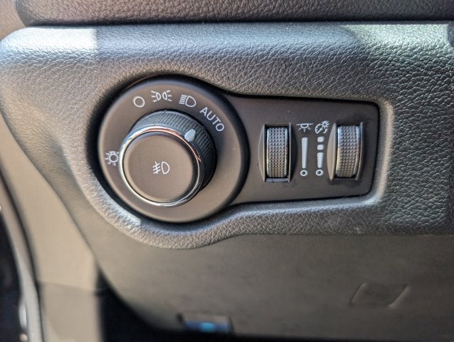 2024 Chrysler Pacifica Hybrid Premium S Appearance Pkg