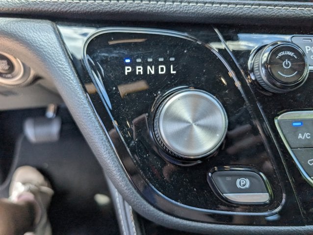 2024 Chrysler Pacifica Hybrid Premium S Appearance Pkg