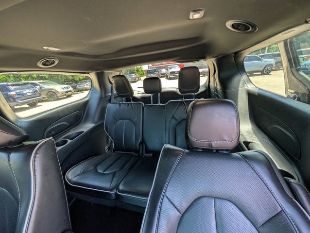 2024 Chrysler Pacifica Hybrid Premium S Appearance Pkg