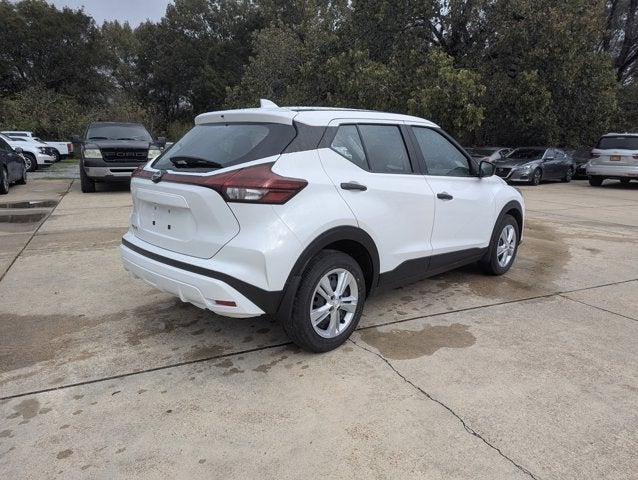 2025 Nissan Kicks Play S