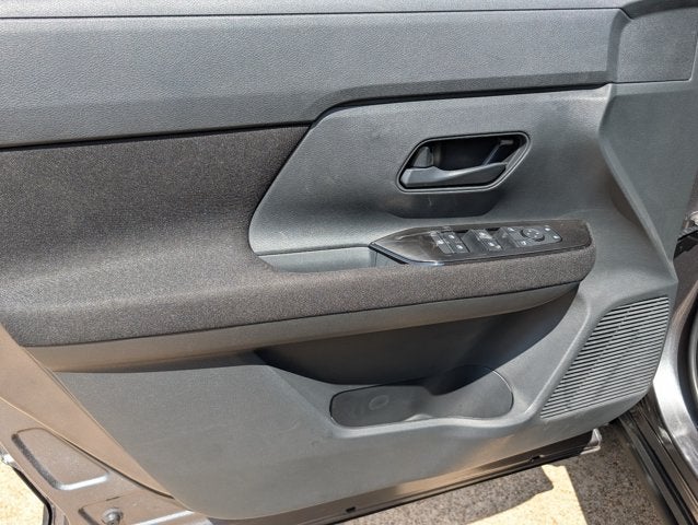 2027 Nissan Kicks S