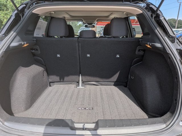 2027 Nissan Kicks SV