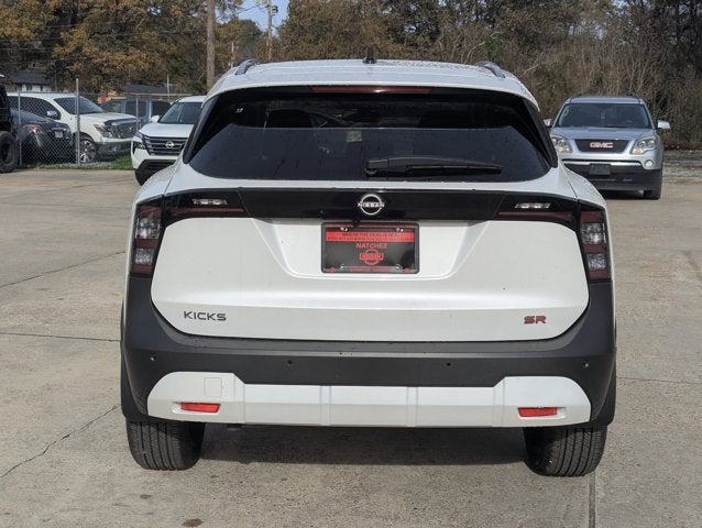 2026 Nissan Kicks SR