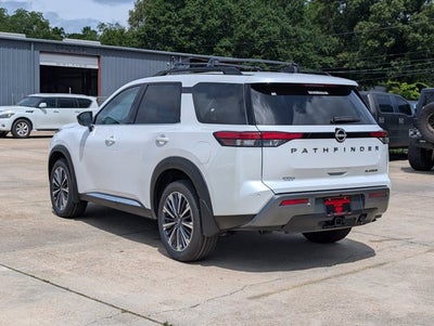 2026 Nissan Pathfinder Platinum