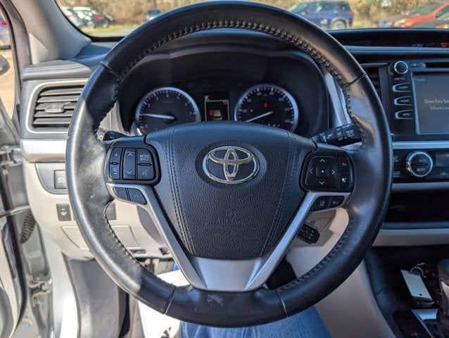 2019 Toyota Highlander Base