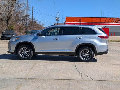 2019 Toyota Highlander Base