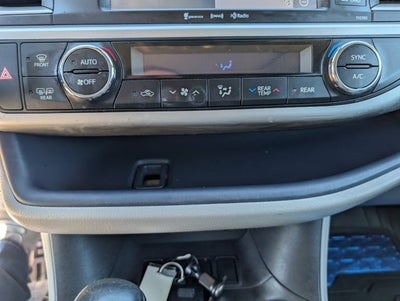 2019 Toyota Highlander Base