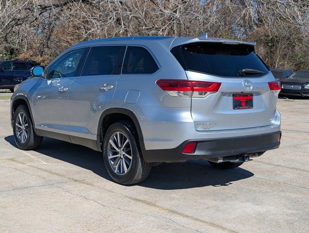 2019 Toyota Highlander Base