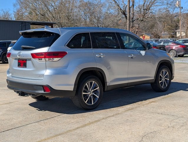 2019 Toyota Highlander Base