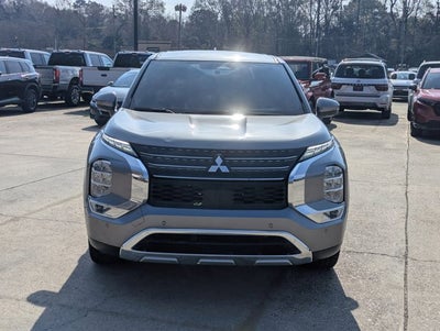 2023 Mitsubishi Outlander SE