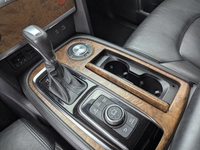 2022 Nissan Armada SL