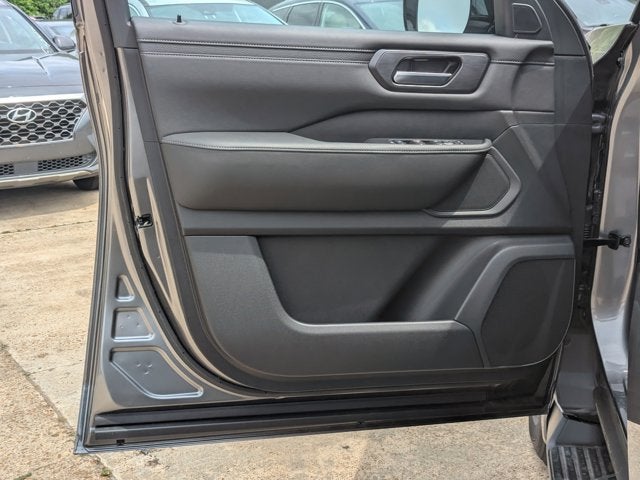 2025 Nissan Armada SV