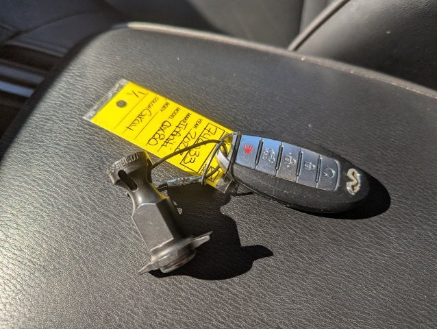 2022 INFINITI QX80 LUXE