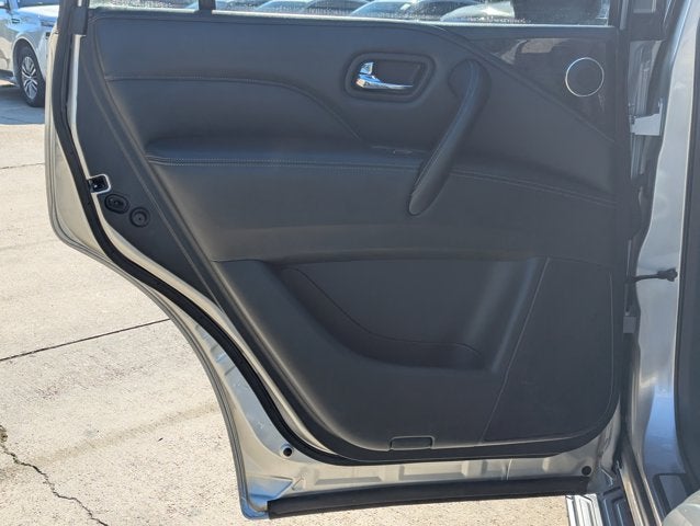 2022 INFINITI QX80 LUXE