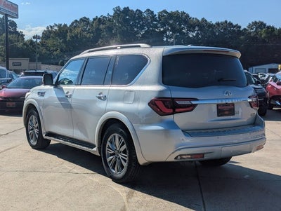 2022 INFINITI QX80 LUXE