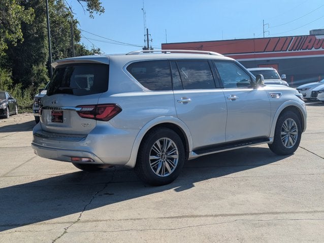 2022 INFINITI QX80 LUXE