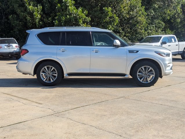 2022 INFINITI QX80 LUXE