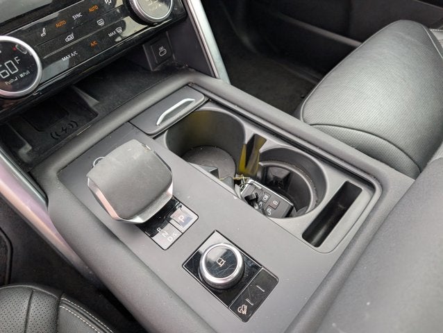 2024 Land Rover Discovery S