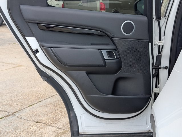 2024 Land Rover Discovery S