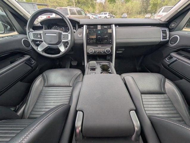 2024 Land Rover Discovery S