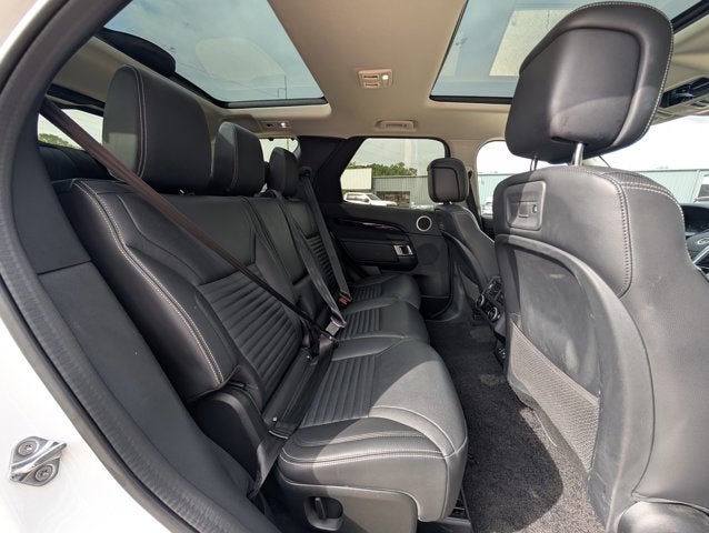 2024 Land Rover Discovery S