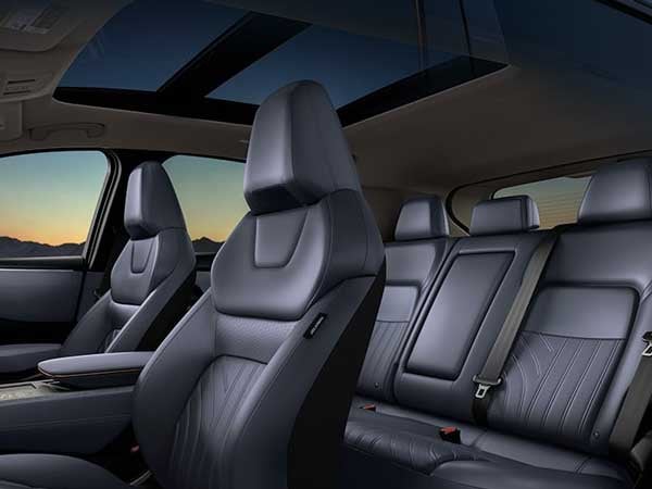 2024 Nissan ARIYA interior seats