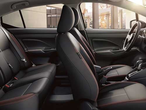 2025 Nissan Versa itnerior