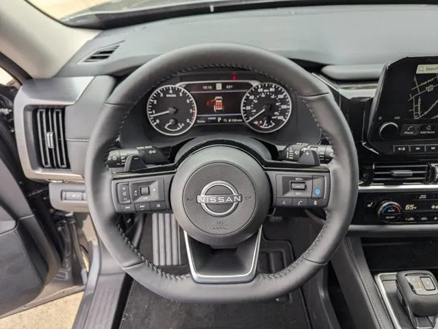 2025 Nissan Pathfinder dash