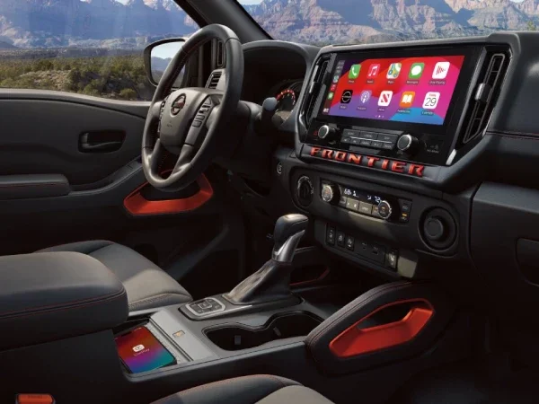 2026 Nissan Frontier Interior and Technology