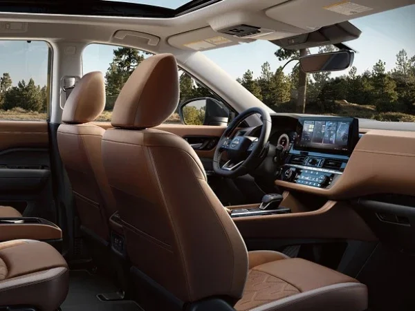 2026 Nissan Pathfinder Front seat and dashboard